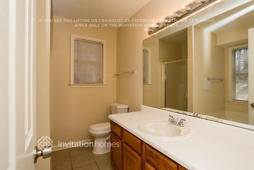 Building Photo - 845 Rambling Rose Ct NW