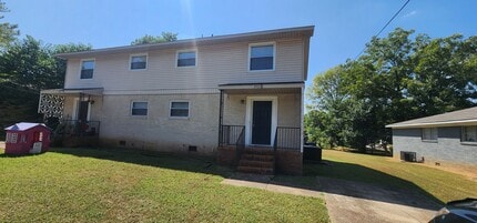 Building Photo - 903 Stevens Ct NE