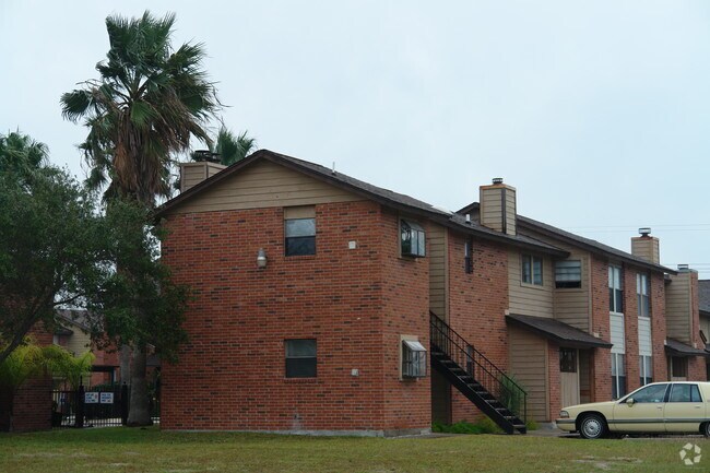 Building Photo - 1921 Waldron Rd