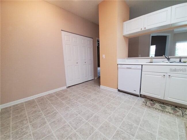 Building Photo - 1114 Arbor Lakes Cir