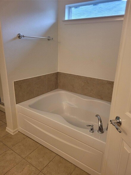 Building Photo - 433 Moorhen Cove