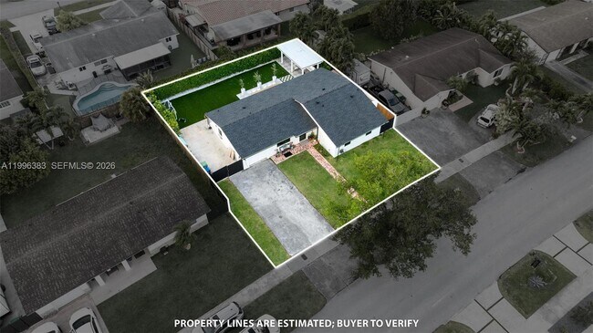 Building Photo - Southwest 74th Street, Miami, FL 33183 - 3 BR 2 BA single-family home