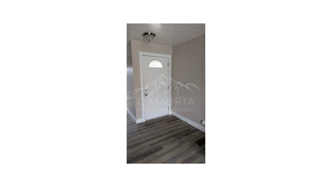 Building Photo - 4 BR House For Rent in Midvale