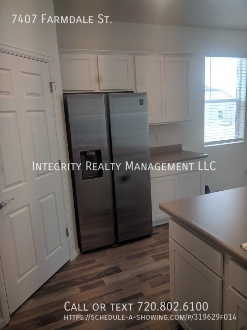 Building Photo - 7407 Farmdale St