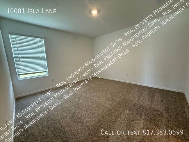 Building Photo - 10001 Isla Ln
