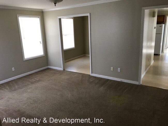 Building Photo - 3 br, 2 bath House - 517 30th Avenue East