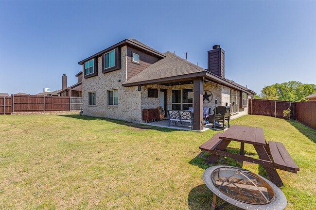 Building Photo - 3805 Orleans Way