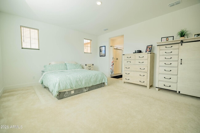 Building Photo - 21513 E Sparrow Dr