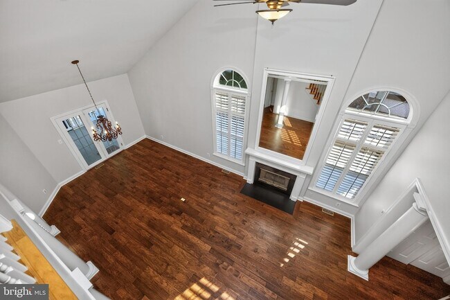 Building Photo - 563 Gramercy Ln