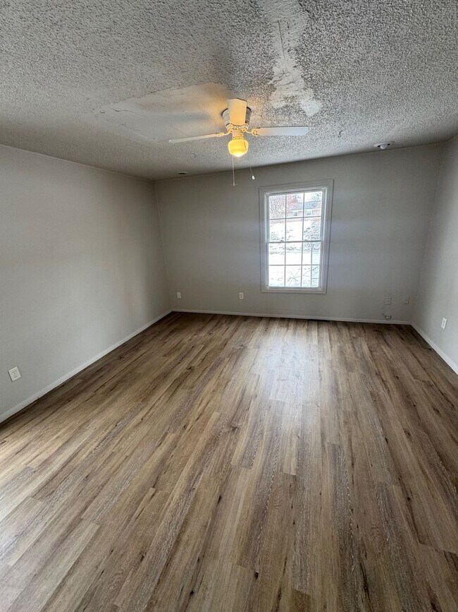 Building Photo - 1008 Reed Rd