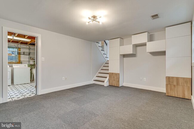 Building Photo - 4223 San Juan Dr