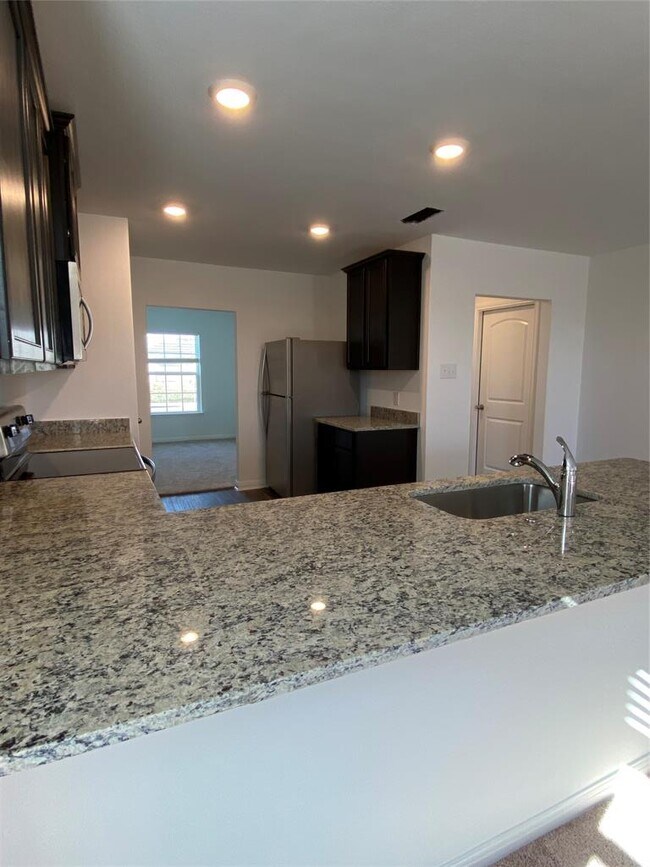 Building Photo - 18308 Speculator Ln