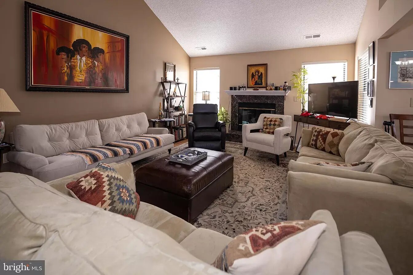 Building Photo - 314 American Eagle Ct