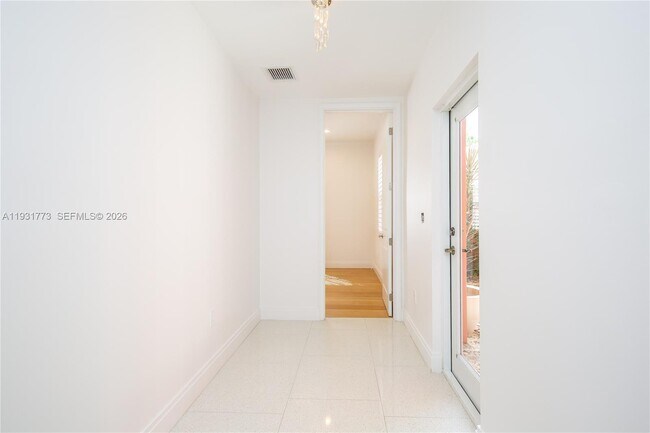 Building Photo - 510 Loretto Ave