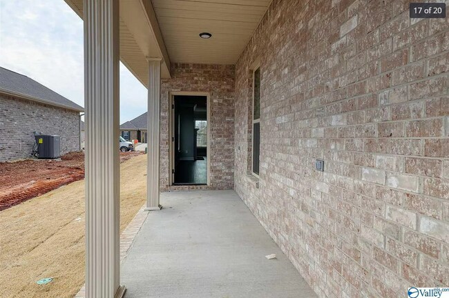 Building Photo - 115 Elledge Farm Dr