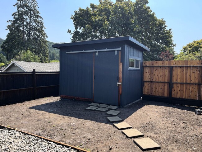 Building Photo - Charming Pet-Friendly Brand New 1 Bedroom ...