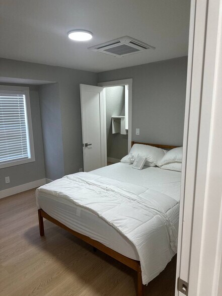 Building Photo - 1839 San Luis Rd