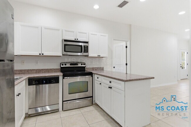 Building Photo - 125 Earle Taylor Ln