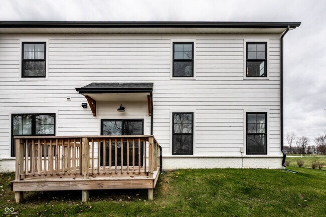 Building Photo - 17491 Fetzer Ct