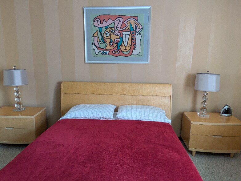 Building Photo - 1020 15th St