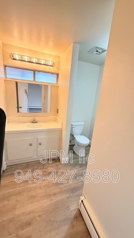 Building Photo - 3505 E Hidden Valley Dr