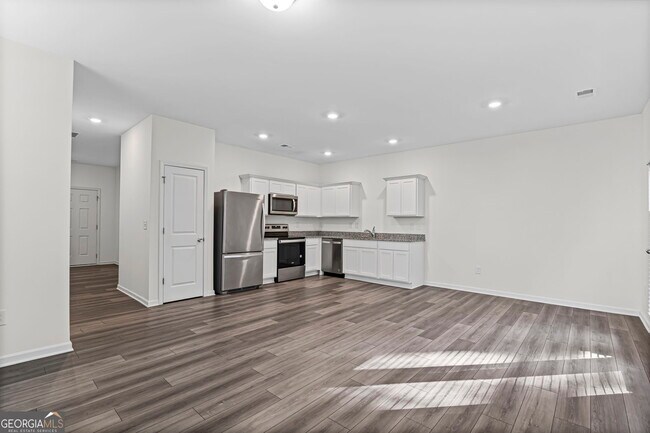 Building Photo - 303 Aldgate Wy