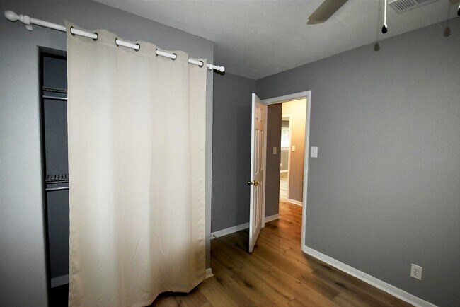 Building Photo - 10213 Fairland Dr