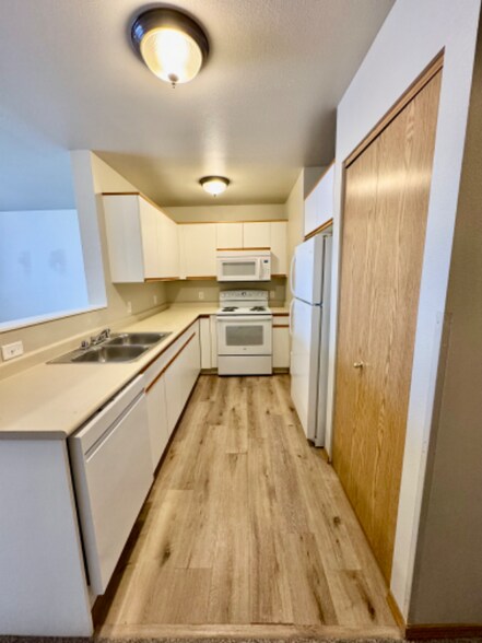 Building Photo - 1805 Wyoming St