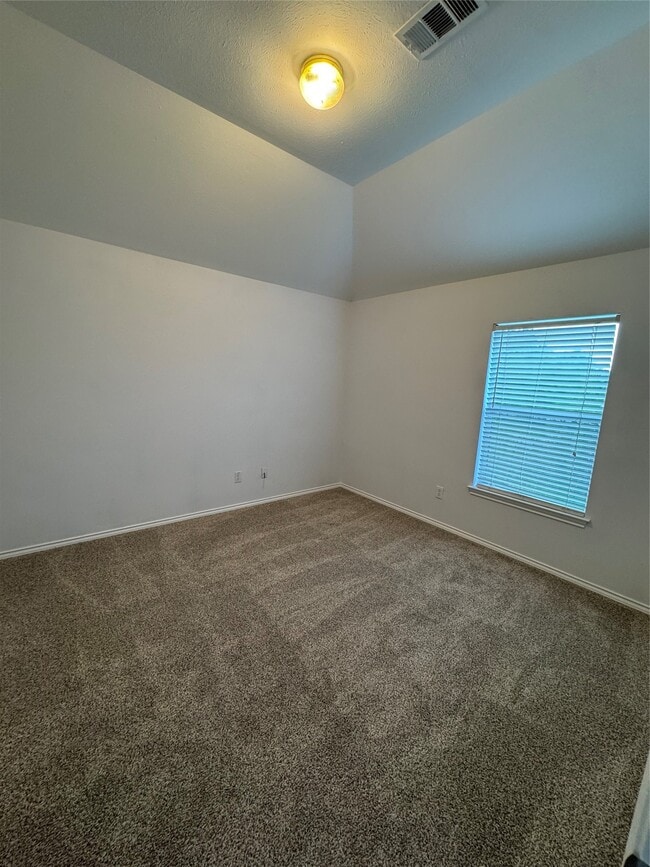 Building Photo - 3139 Summerland Dr