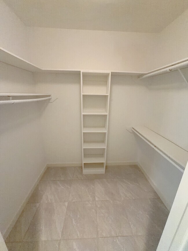 Building Photo - 11852 Taylorcrest Rd