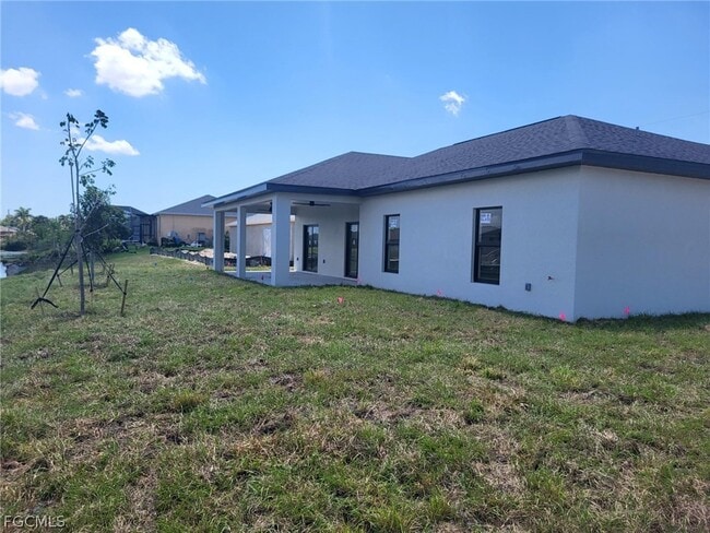 Building Photo - 654 NE 5th Pl