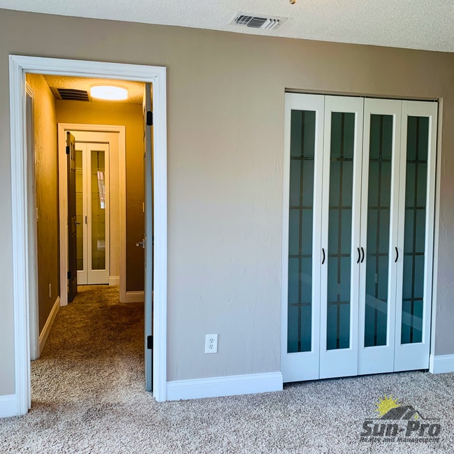 Building Photo - 2089 Oak Meadow Cir