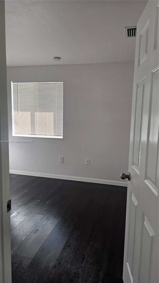 Building Photo - 2755 SE 15th Rd