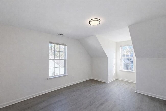 Building Photo - 2259 Sisk St NW