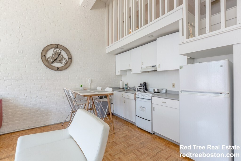 Building Photo - 61 Brookline Ave