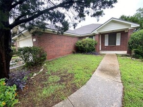 Building Photo - 1502 Carriage Hills Trail