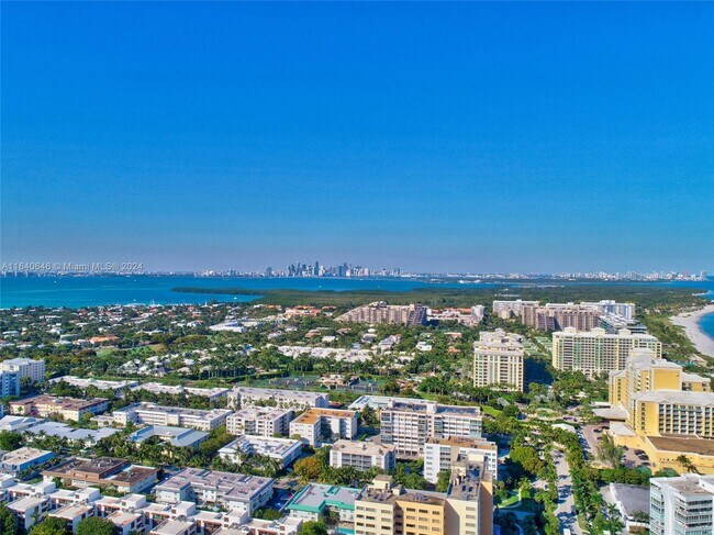 Building Photo - 781 Crandon Blvd