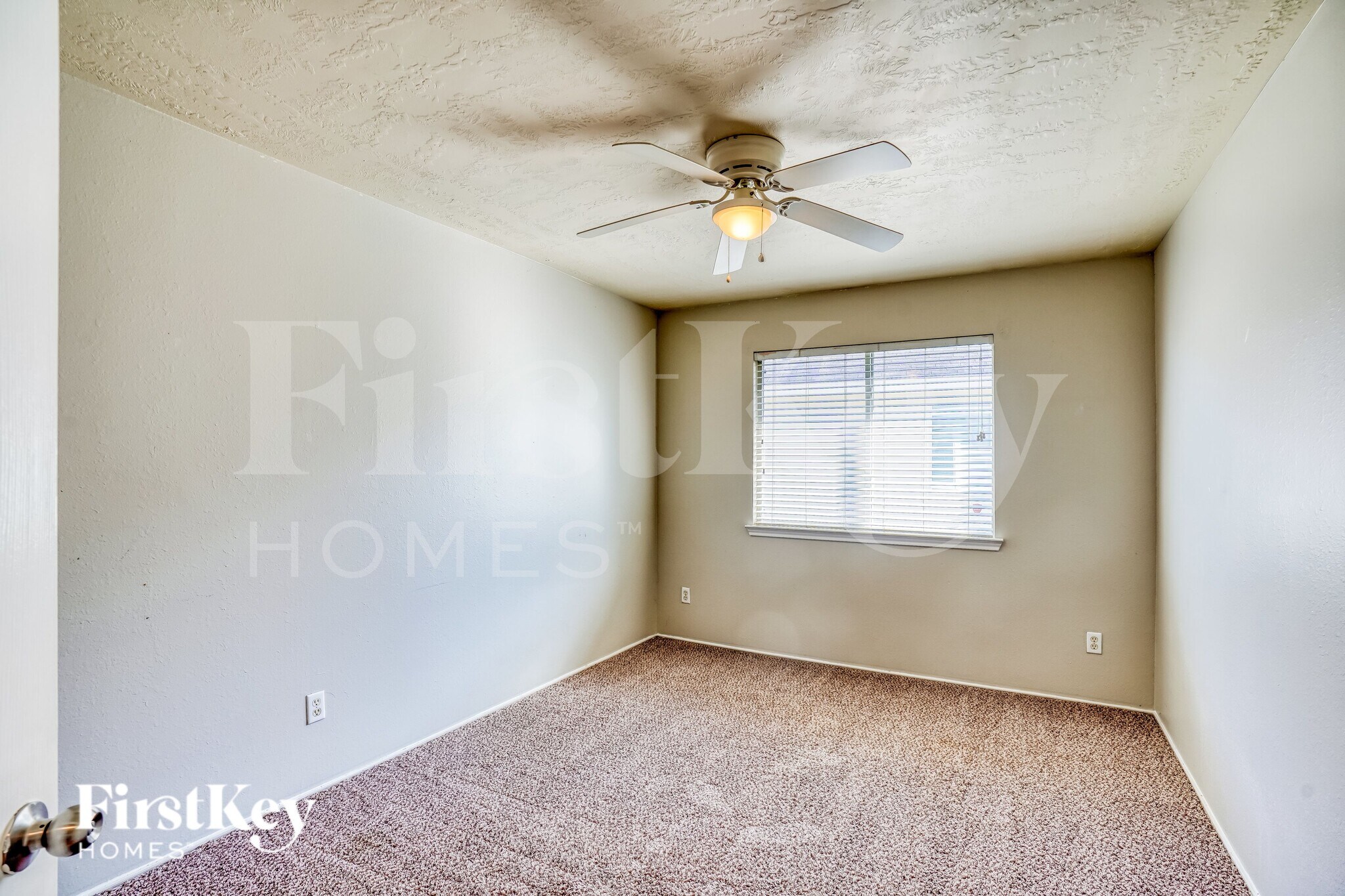 Building Photo - 2410 Hawthorne Brook Ln