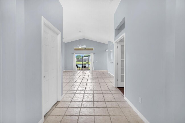 Building Photo - 2340 Commodores Club Blvd