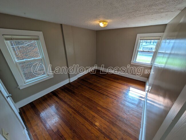 Building Photo - Character-Filled 3-Bedroom Colonial