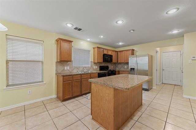 Building Photo - 10528 Cochron Dr