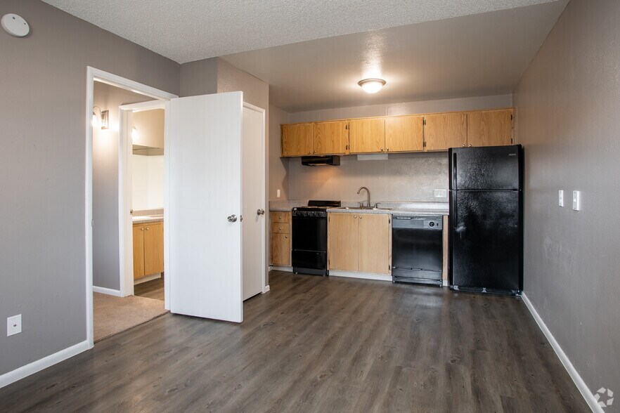 El Conquistador 1881 E Irvington Rd Tucson AZ 85714 Apartment Finder