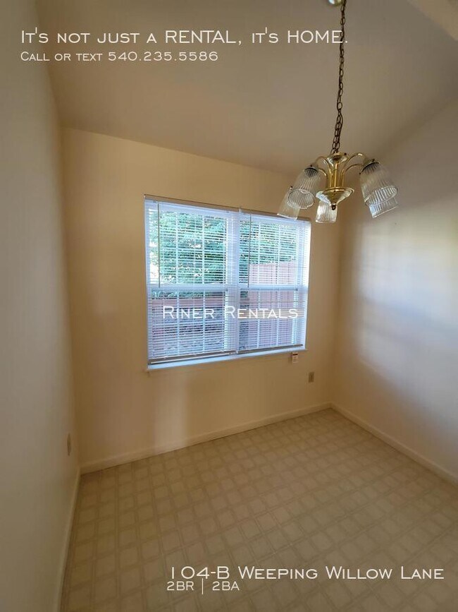 Building Photo - 104 Weeping Willow Ln