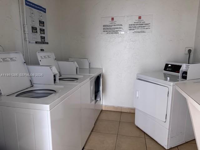 Building Photo - 2160 SW 16th Ave