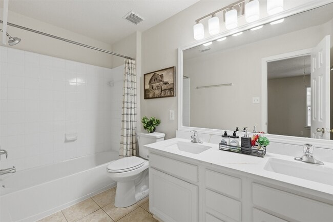 Building Photo - 20811 Garden Arbor Ln