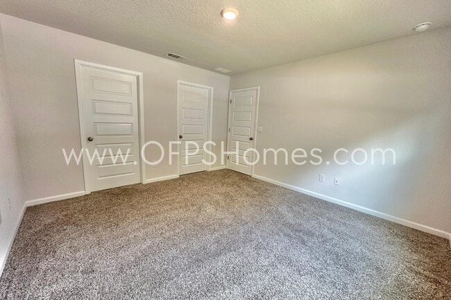 Building Photo - 3125 Van Day Way
