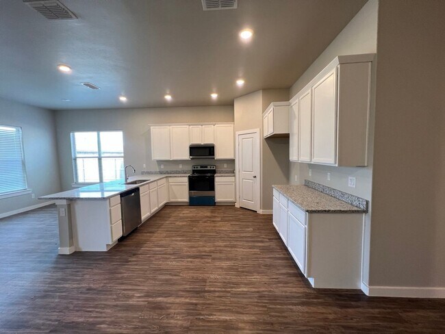 Building Photo - New Beginnings Start At AMRR: RARE 4 BEDROOM IN FRENSHIP ISD