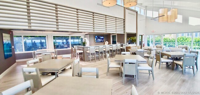 Building Photo - 4748 S Ocean Blvd