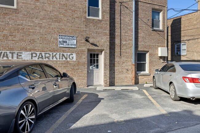 Building Photo - 1953 Euclid Ave