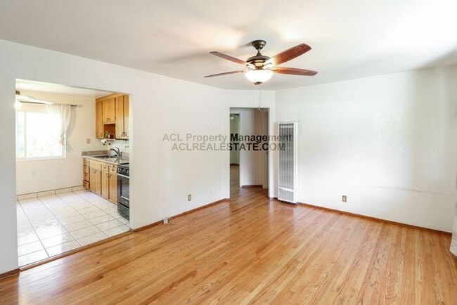 Building Photo - Beautiful, Perfectly located Hayward Home w/ lush and spacious garden.